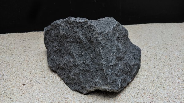 Dark Hill - Basalt ca. 10-30 cm, (kg)